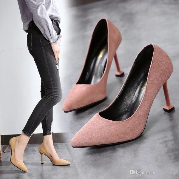2019 spring new cat heels women's pointed tips heels korean version of professional black black heels
2019 spring new cat heels women's pointed tips heels korean version of professional black black heels