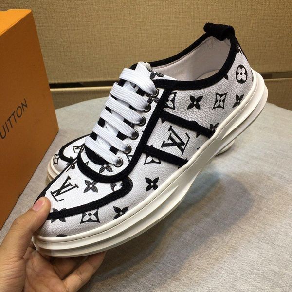 p5 fashion luxury casual men shoes suitable for lazy driver sets of feet comfortable and breathable original box packaging, Black
p5 fashion luxury casual men shoes suitable for lazy driver sets of feet comfortable and breathable original box packaging, Black
