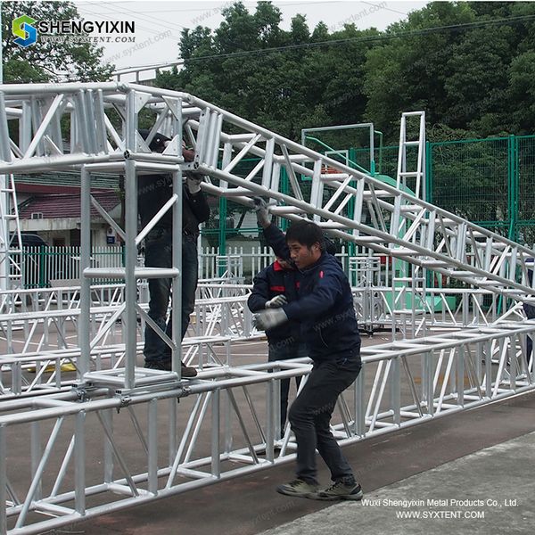 300*300mm aluminum triangular/light weight 100mm mini spigot square global aluminium truss for trade show booth decoration sale
300*300mm aluminum triangular/light weight 100mm mini spigot square global aluminium truss for trade show booth decoration sale