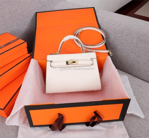 luxury designer shoulder bags designer handbags tote purse shoulder strap crossbody bag calfskin leather women handbag 19cm
luxury designer shoulder bags designer handbags tote purse shoulder strap crossbody bag calfskin leather women handbag 19cm
