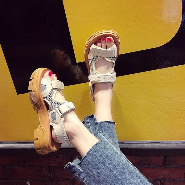 zhenzhou 2019 super unique fashion sport roman style platform casual women's sandals wild matching sandals, Black
zhenzhou 2019 super unique fashion sport roman style platform casual women's sandals wild matching sandals, Black