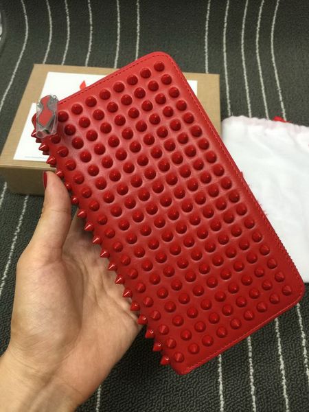 мода mew длинные стиль щитовые шипованная сцепления женщины лакированной кожи смешанного цвета заклепки мешок муфты леди длинные кошельки с, Red;black