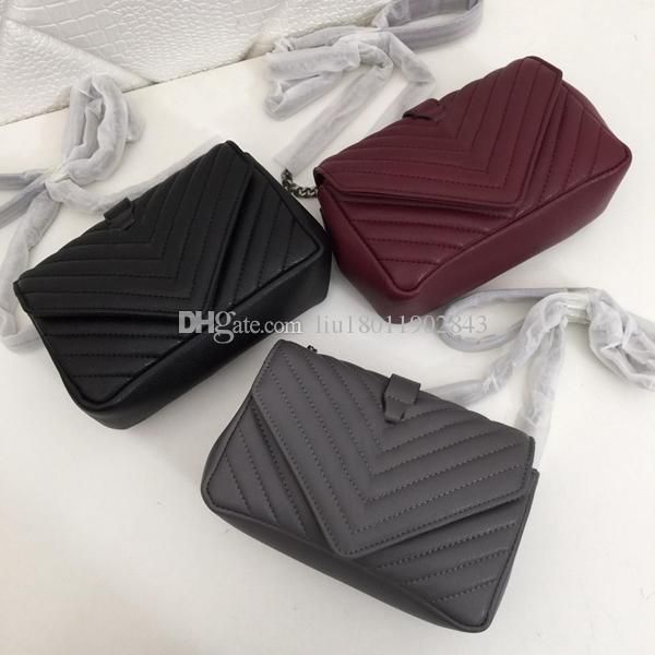 new leather handbag, famous designer handbag, goat leather bag, hand-embroidered v line, 20cm 1886 slanted straddle carrier bag
new leather handbag, famous designer handbag, goat leather bag, hand-embroidered v line, 20cm 1886 slanted straddle carrier bag