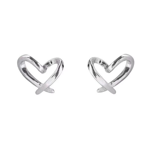 s925 sterling silver ladies heart earrings fashion simple korean temperament no pierced pearl fawn earrings jewelry gift 6-3121
s925 sterling silver ladies heart earrings fashion simple korean temperament no pierced pearl fawn earrings jewelry gift 6-3121