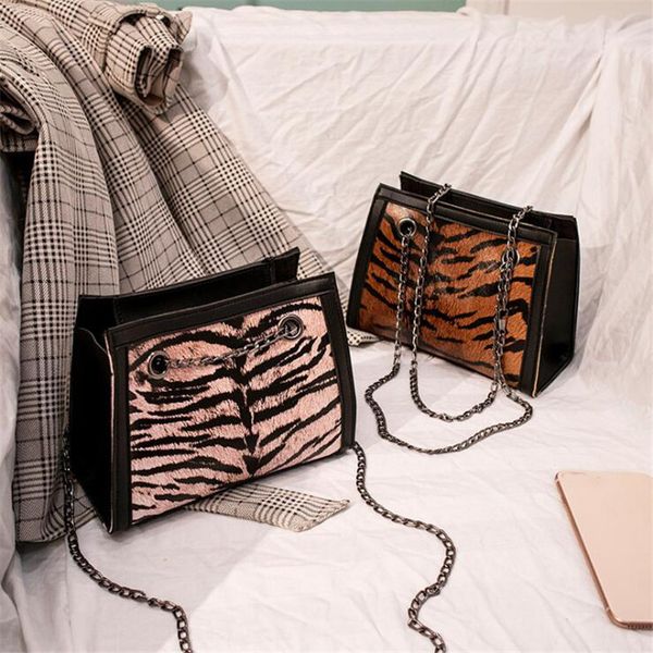 explosion leopard women's bag ladies fashion pu leather shoulder bag ladies personality messenger chain messenger
explosion leopard women's bag ladies fashion pu leather shoulder bag ladies personality messenger chain messenger