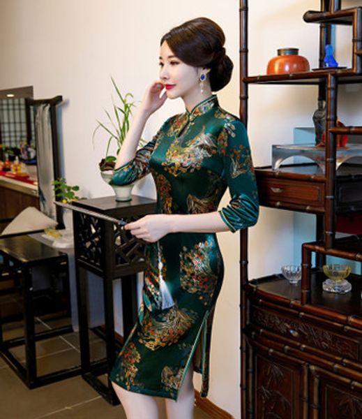 ladies'ordinary бархата cheongsam средней длины, Red
ladies'ordinary бархата cheongsam средней длины, Red