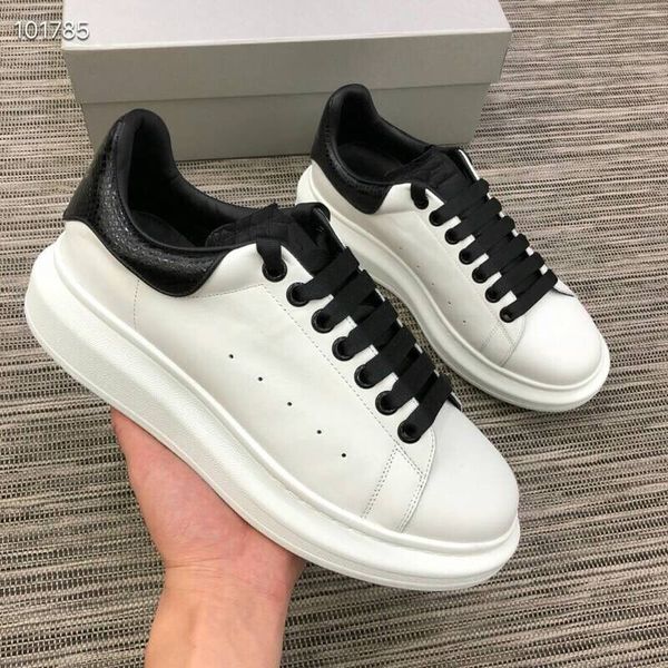 new season designer shoes fashion luxury women shoes men's leather lace up platform oversized sole sneakers white black casual shoes 35
new season designer shoes fashion luxury women shoes men's leather lace up platform oversized sole sneakers white black casual shoes 35