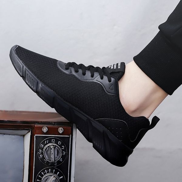 tenis masculino tennis shoes for men 2020 new lightweight morning jogging sneakers brand design gym fitness male sport shoes
tenis masculino tennis shoes for men 2020 new lightweight morning jogging sneakers brand design gym fitness male sport shoes
