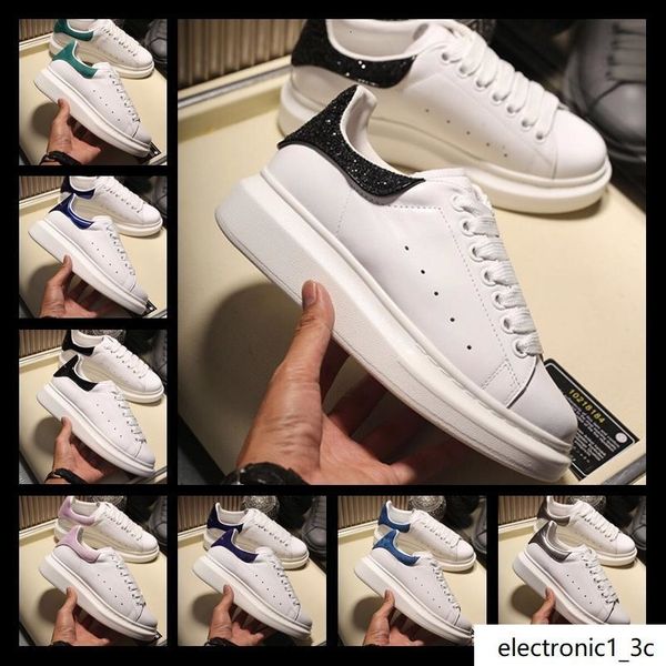 iduzi shoes woman embroier cartoon cat round toe flat white sneakers casual ladies shoes zapatos de mujer chaussures femme 
iduzi shoes woman embroier cartoon cat round toe flat white sneakers casual ladies shoes zapatos de mujer chaussures femme