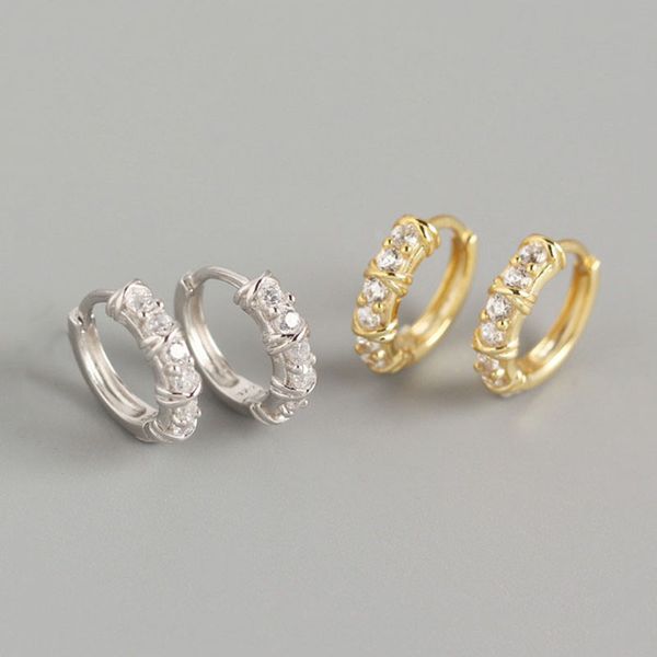 wtltc 13mm 925 sterling sliver hoop earrings for women small twisted shaped huggies earrings cubic zirconia round charm, Golden;silver
wtltc 13mm 925 sterling sliver hoop earrings for women small twisted shaped huggies earrings cubic zirconia round charm, Golden;silver