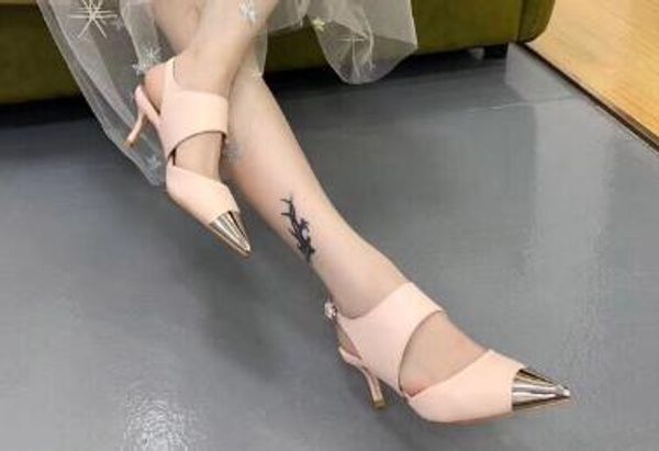 2019 luxury designer ladies party baotou high heels black beige women's shoes pointed shallow shoes ladies sandals 35-40
2019 luxury designer ladies party baotou high heels black beige women's shoes pointed shallow shoes ladies sandals 35-40
