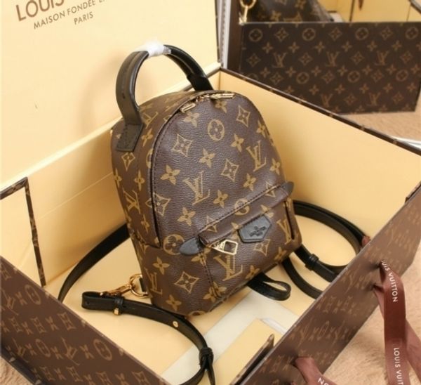 Factory pricewomen 039 printing leather backpack whole ale genuine leather handbag for women fa hion bag ca ual handbag
Factory pricewomen 039 printing leather backpack whole ale genuine leather handbag for women fa hion bag ca ual handbag