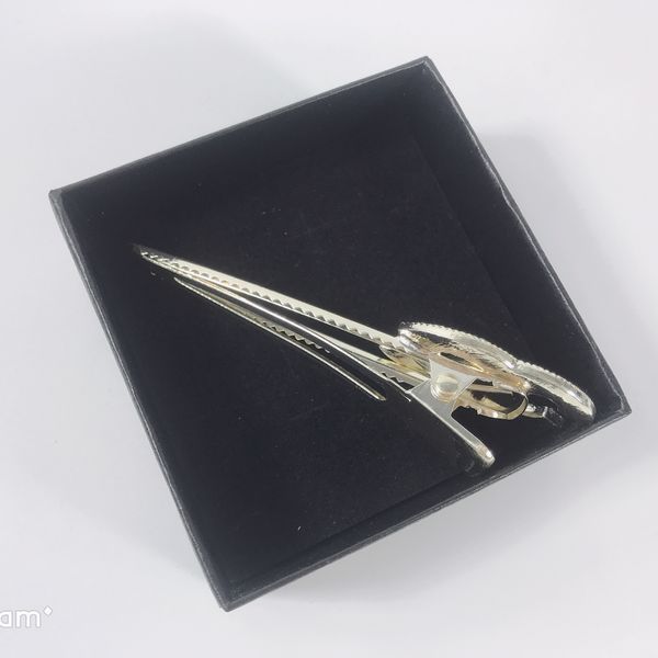 3.5*2.5cm new fashion alloy clip with diamond letter for ladies metal platypus clip headwear hair accessory 4pcs/lot, Slivery;golden
3.5*2.5cm new fashion alloy clip with diamond letter for ladies metal platypus clip headwear hair accessory 4pcs/lot, Slivery;golden