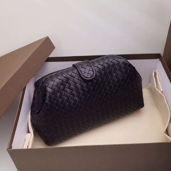 handbags women bags 2019 fashion european sheepskin woven bag women day clutch hand bag
handbags women bags 2019 fashion european sheepskin woven bag women day clutch hand bag