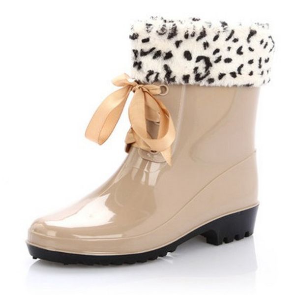 new rubber shoes women rain boots for girls ladies walking waterproof pvc women boots winter woman ankle rainboots size 35-40, Black
new rubber shoes women rain boots for girls ladies walking waterproof pvc women boots winter woman ankle rainboots size 35-40, Black