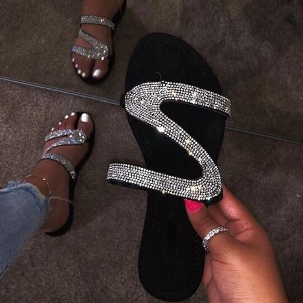 Новая женская мода дикие женские туфли горный хрусталь плоские сандалии тапочки
Новая женская мода дикие женские туфли горный хрусталь плоские сандалии тапочки