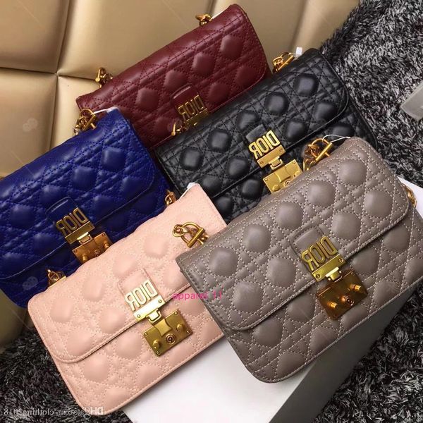 2020 luxury quality celebrity design lady plaid bag genuine leather chain bag lambskin with charms miss bag
2020 luxury quality celebrity design lady plaid bag genuine leather chain bag lambskin with charms miss bag