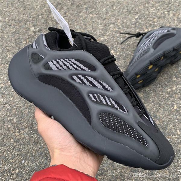 authentic boots 700 v3 alvah h67799 running shoes men women azael fw4980 glow in the dark kanye west runner wave with original box 5-13
authentic boots 700 v3 alvah h67799 running shoes men women azael fw4980 glow in the dark kanye west runner wave with original box 5-13
