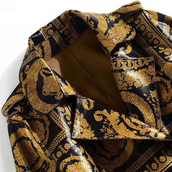 2020 han zi qian autumn runway fashion long coat women long sleeve vintage pattern print belt bright leather trench coat, Tan;black
2020 han zi qian autumn runway fashion long coat women long sleeve vintage pattern print belt bright leather trench coat, Tan;black