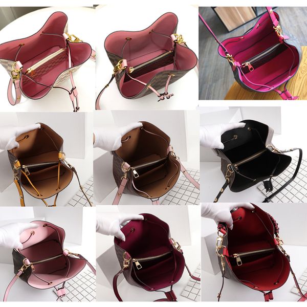 2020 womens totes bags womens bag designers handbags designers luxury handbags purses luxury clutch bags leather shoulder bag
2020 womens totes bags womens bag designers handbags designers luxury handbags purses luxury clutch bags leather shoulder bag