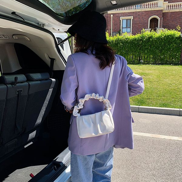 pleated portable mini bag fashion spring and summer western style net red messenger bag women's fashion texture shoulder
pleated portable mini bag fashion spring and summer western style net red messenger bag women's fashion texture shoulder