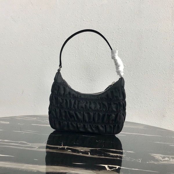 designer latest hobo bag handbag designer wrinkled armpit bag lady evening clutch bag bucket purse luxury designer shoulder bags
designer latest hobo bag handbag designer wrinkled armpit bag lady evening clutch bag bucket purse luxury designer shoulder bags