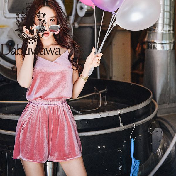 dabuwawa vintage pink elastic waist solid velvet shorts women casual solid loose shorts female with pocket dt1bsp003, White;black
dabuwawa vintage pink elastic waist solid velvet shorts women casual solid loose shorts female with pocket dt1bsp003, White;black