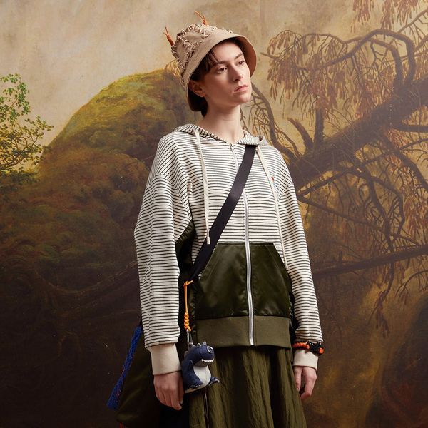 irinay108 2019 spring summer new collection original design batwing type oversized long sleeve striped hoodies women, Black
irinay108 2019 spring summer new collection original design batwing type oversized long sleeve striped hoodies women, Black