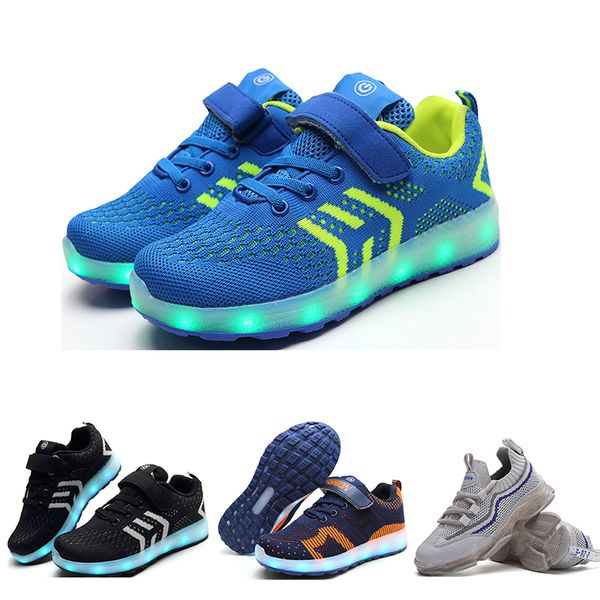 new arrival running shoes for boy and girl white pink black blue orange fashion boys girls led shoes sports sneakers 35, White;red
new arrival running shoes for boy and girl white pink black blue orange fashion boys girls led shoes sports sneakers 35, White;red