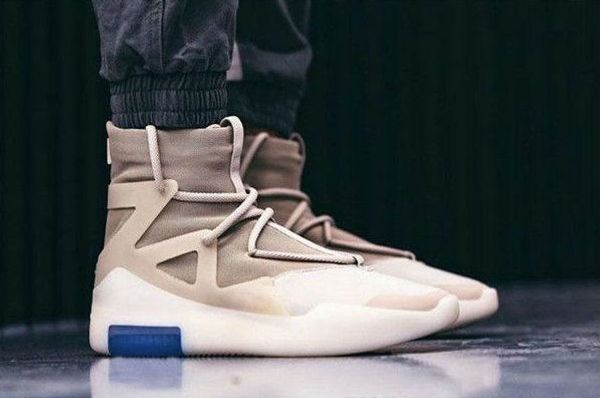 2020 new with box fear of god 1 oatmeal basketball shoes jerry lorenzo string oatmeal tan hue knitted bootie upper men sports sneakers
2020 new with box fear of god 1 oatmeal basketball shoes jerry lorenzo string oatmeal tan hue knitted bootie upper men sports sneakers