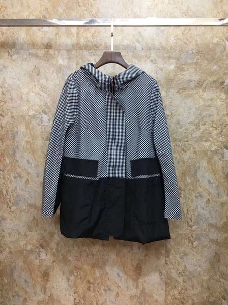 2019 early autumn new female neckneck cap, colour matching, lattice long sleeve, hundred short jacket 801, Black;brown
2019 early autumn new female neckneck cap, colour matching, lattice long sleeve, hundred short jacket 801, Black;brown