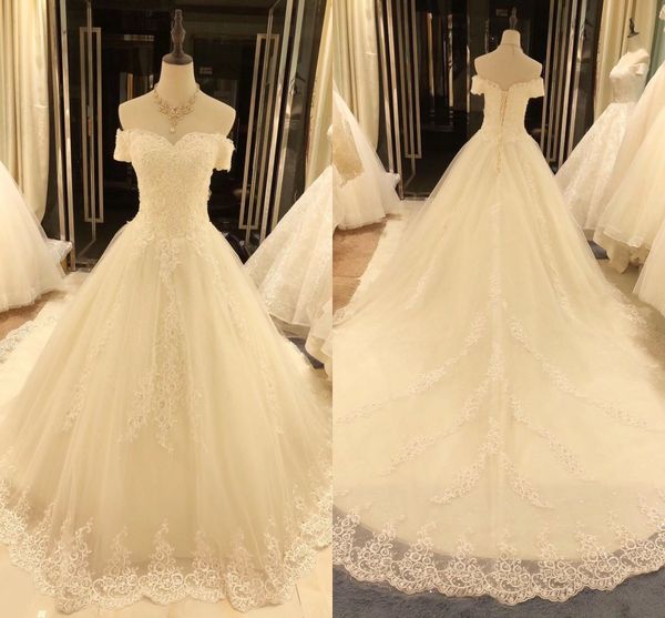 amazing chapel train princess wedding dresses off the shoulder applique lace corset back beads wedding reception dress bridal gowns new, White
amazing chapel train princess wedding dresses off the shoulder applique lace corset back beads wedding reception dress bridal gowns new, White