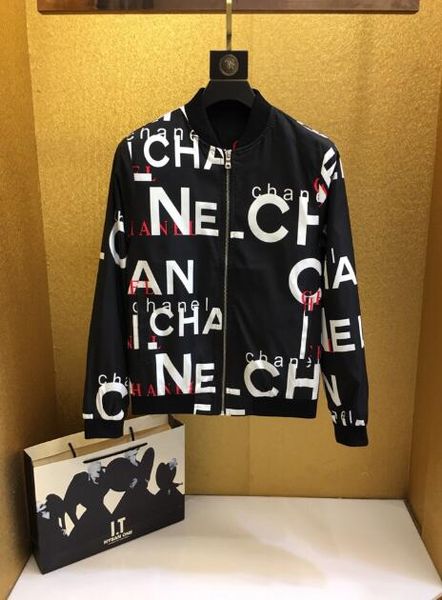 2020 mens designer jackets luxury letter reflective material print clothes hooded long sleeve women shirts men women real label tag new #708, Black;brown
2020 mens designer jackets luxury letter reflective material print clothes hooded long sleeve women shirts men women real label tag new #708, Black;brown
