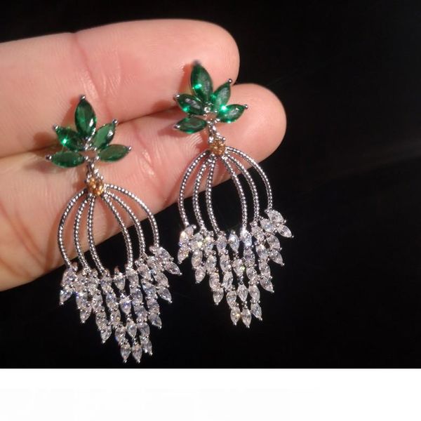 2019 new fashion designer earrings women wedding brand jewelry full diamond earring drop earings female earing ring with cubic zirconia, Silver
2019 new fashion designer earrings women wedding brand jewelry full diamond earring drop earings female earing ring with cubic zirconia, Silver