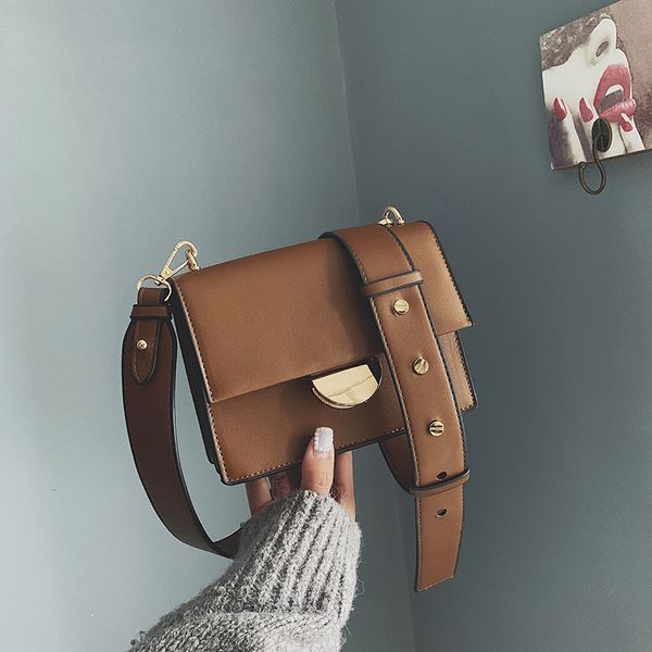 small bag female 2018 new korean version of the fashion small pack personality simple single shoulder slant bag tide
small bag female 2018 new korean version of the fashion small pack personality simple single shoulder slant bag tide