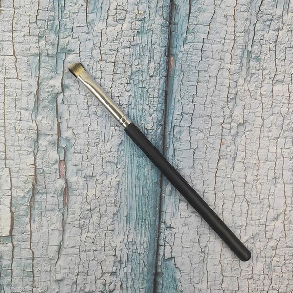 1pcs mixed color makeup brush eye shadow concealer brush art setting pen professional beauty makeup
1pcs mixed color makeup brush eye shadow concealer brush art setting pen professional beauty makeup