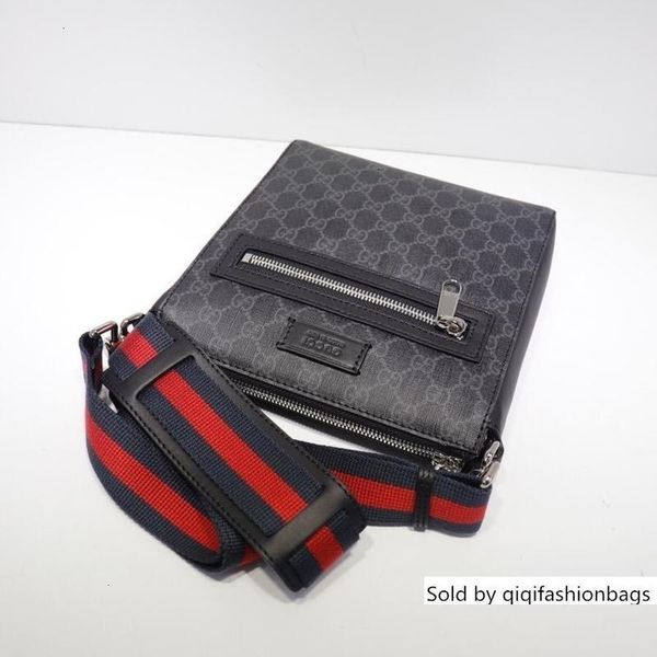2020 Новый Best All Black Stripe Red Black Leather Men Сообщение сумка сумка Золото Письмо Аппаратная мешки плеча 523599
2020 Новый Best All Black Stripe Red Black Leather Men Сообщение сумка сумка Золото Письмо Аппаратная мешки плеча 523599