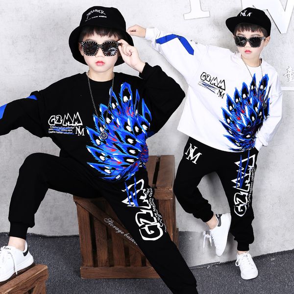 2 piece set boy sweater sweatpants autumn and winter new children handsome casual jacket feather round neck fashion shirt trousers, White
2 piece set boy sweater sweatpants autumn and winter new children handsome casual jacket feather round neck fashion shirt trousers, White