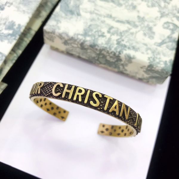 d family/di family 2020 jad letter open bracelet adjustable bracelet for men and women, Golden;silver
d family/di family 2020 jad letter open bracelet adjustable bracelet for men and women, Golden;silver