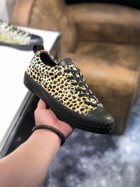 2019 autumn and winter style fashion luxury designer mens shoes mens luxury designer sneakers leisure shoes suitable for all kinds of outdo0, Black
2019 autumn and winter style fashion luxury designer mens shoes mens luxury designer sneakers leisure shoes suitable for all kinds of outdo0, Black