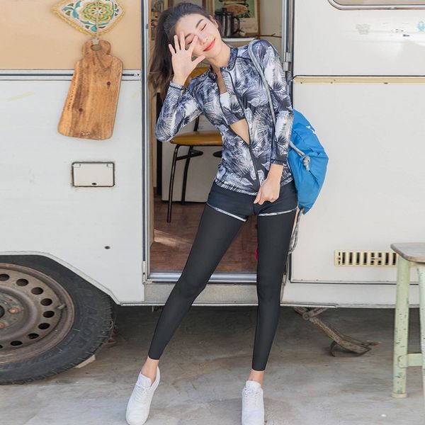 female split diving diving suit long-sleeved swimsuit quick-drying zipper snorkeling surfing jellyfish spring swimsuit, White;black
female split diving diving suit long-sleeved swimsuit quick-drying zipper snorkeling surfing jellyfish spring swimsuit, White;black