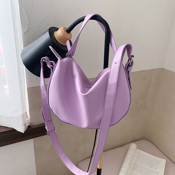 new fashion armpit bag & elegant handbag crossbody bag shoulder large capacity fold width 28cm height 20cm thickness 6cm
new fashion armpit bag & elegant handbag crossbody bag shoulder large capacity fold width 28cm height 20cm thickness 6cm