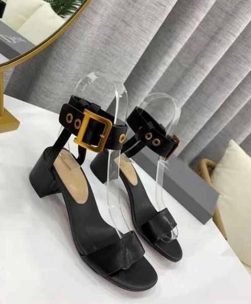 luxury designer women sandals woman shoes genuine leather quality bhigh heels black ladies fashion party pumps size35-40
luxury designer women sandals woman shoes genuine leather quality bhigh heels black ladies fashion party pumps size35-40
