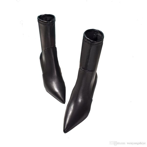 2019 new net red explosions fashion wild pointed stretch boots martin boots non-slip outsole size35-40 factory direct, Red;white
2019 new net red explosions fashion wild pointed stretch boots martin boots non-slip outsole size35-40 factory direct, Red;white