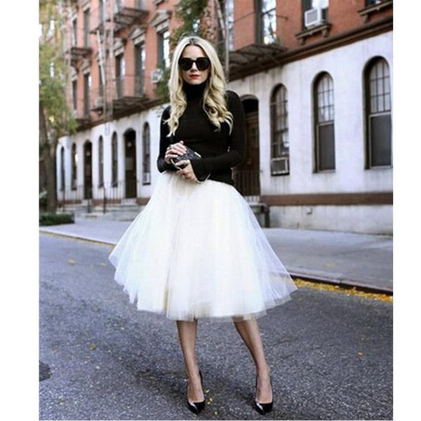 cross-border supply spring and summer new black and white 6-layer mesh pleated puff skirt
cross-border supply spring and summer new black and white 6-layer mesh pleated puff skirt