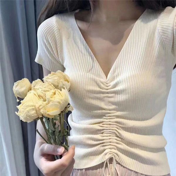 2020 v neck cropped tank women drawstring tie up shirt front camis candy colors streetwear slim fit ribbed crop top, White
2020 v neck cropped tank women drawstring tie up shirt front camis candy colors streetwear slim fit ribbed crop top, White