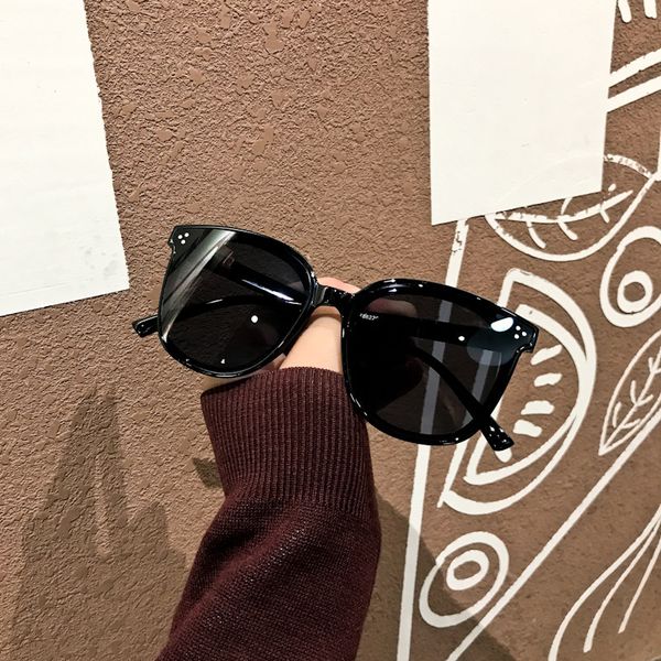 2020 style retro sunglasses fashion big frame web celebrity sun glasses personality street bounce bouncy glasses, White;black
2020 style retro sunglasses fashion big frame web celebrity sun glasses personality street bounce bouncy glasses, White;black