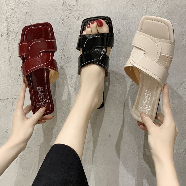 2020 women's shoes summer square-headed gloved toe fish-mouth slippers women wearing fashionable sandals outside the woman, Black
2020 women's shoes summer square-headed gloved toe fish-mouth slippers women wearing fashionable sandals outside the woman, Black