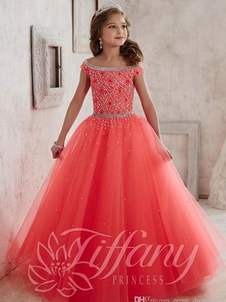 2020 little girls pageant dresses wear new off shoulder crystal beads coral tulle formal party dress for teen kids flowers girls gowns, White;red
2020 little girls pageant dresses wear new off shoulder crystal beads coral tulle formal party dress for teen kids flowers girls gowns, White;red