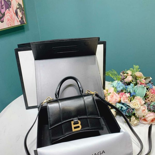 Womens Luxury Should Bags Fashion Solid Color Handbag Brand High Quality Cover Bags Stylelish Crocodile Pattern Bag for Girls 2020 High End
Womens Luxury Should Bags Fashion Solid Color Handbag Brand High Quality Cover Bags Stylelish Crocodile Pattern Bag for Girls 2020 High End